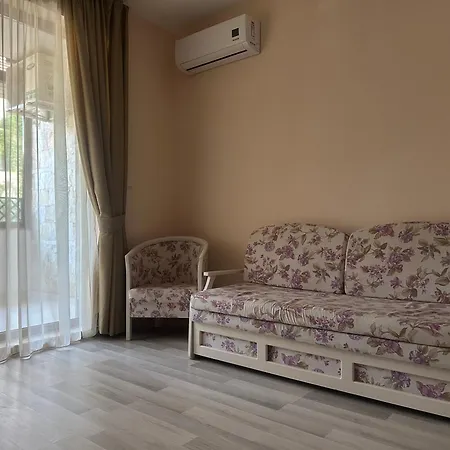 Apartment Appolonsea *