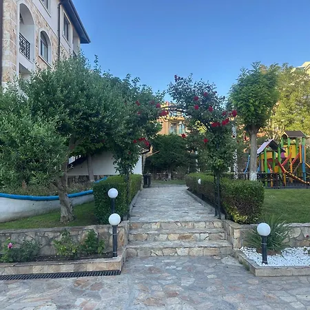 Appolonsea Apartment